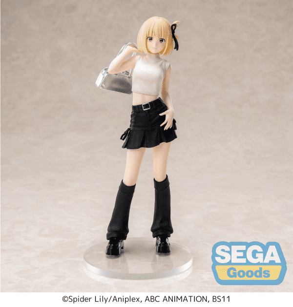 Lycoris Recoil Chisato Nishikigi Street Snap High Premium Figure